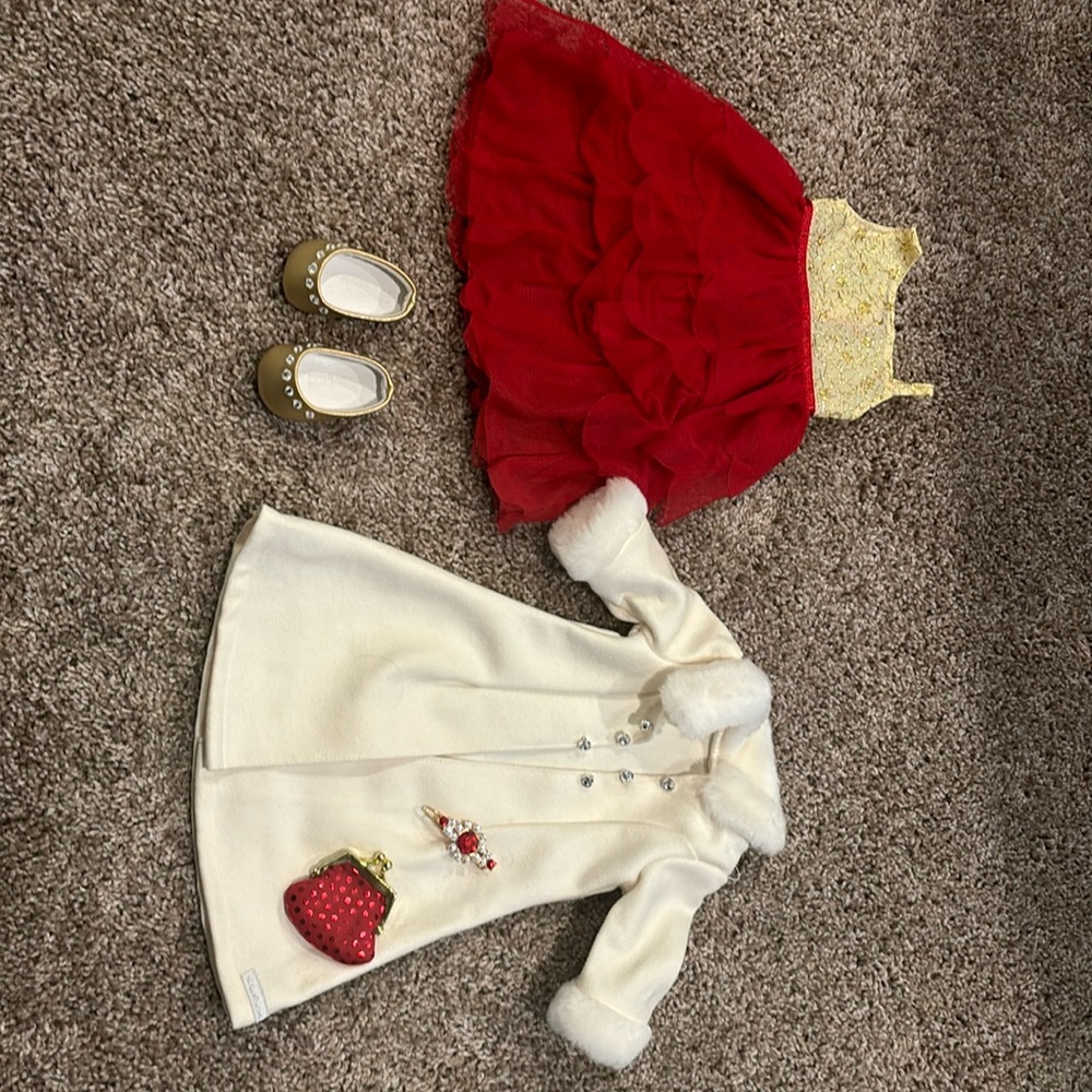 American Girl Holiday outfit. Excellent condition! Authentic from 2014.